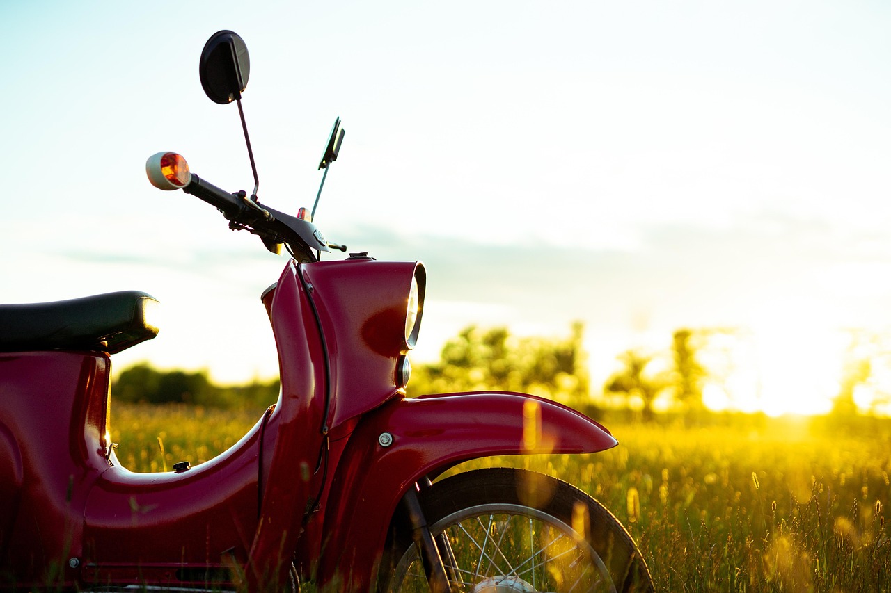 Come eliminare i graffi dalla vernice della tua moto con un semplice kit